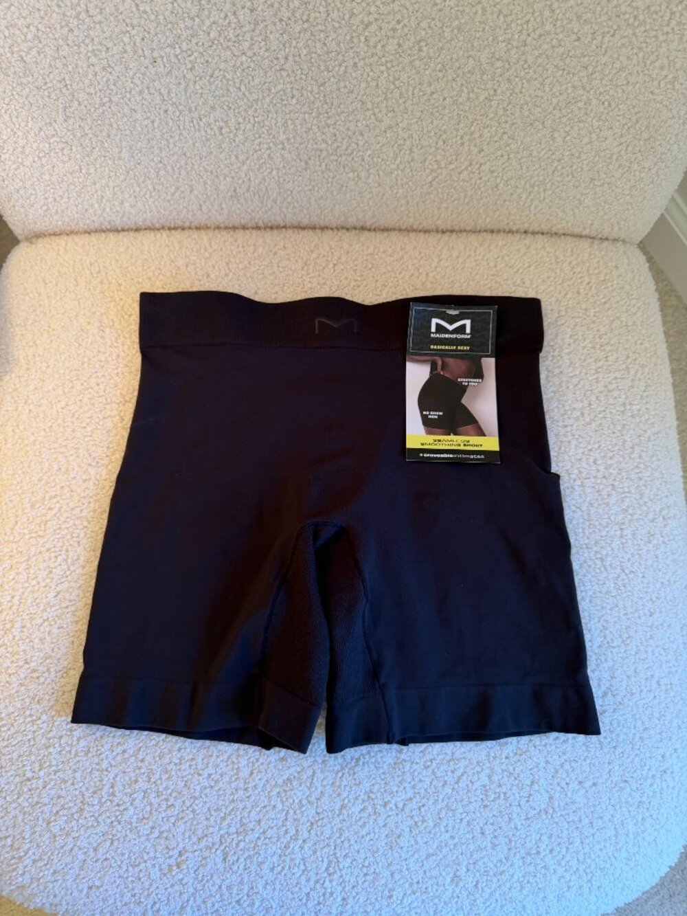 NWT! Maidenform Women's Shapewear Seamless Smoothing Shaping Shorts - Size S